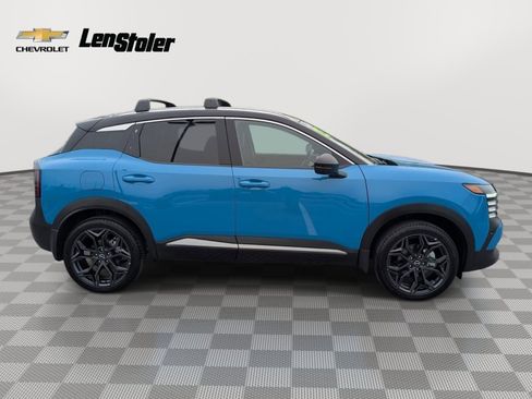 Used 2025 Nissan Kicks SR AWD/4WD image 6
