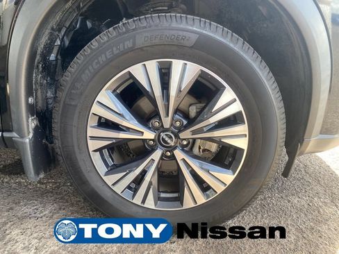 Used 2022 Nissan Rogue SV FWD image 10