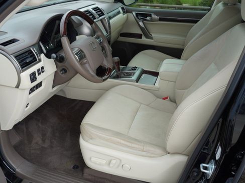 Used 2015 Lexus GX 460 w/ Premium Package image 14