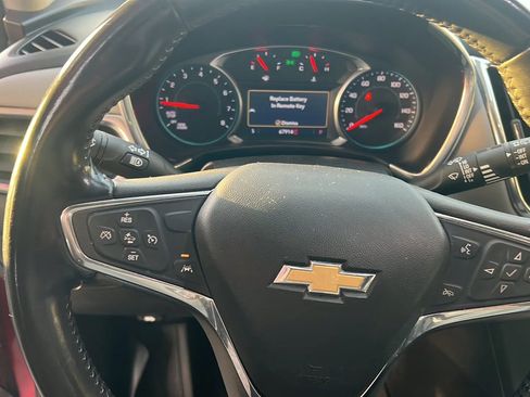 Used 2020 Chevrolet Equinox LT image 30