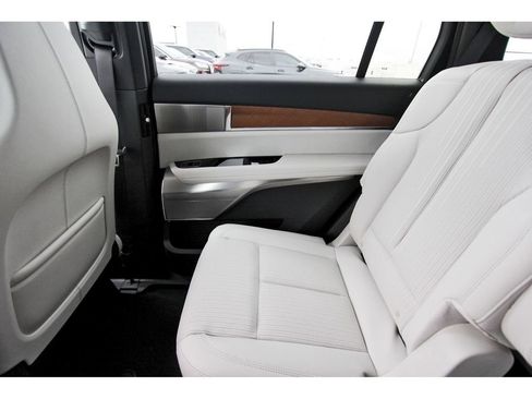 New 2026 Cadillac Vistiq Sport image 12