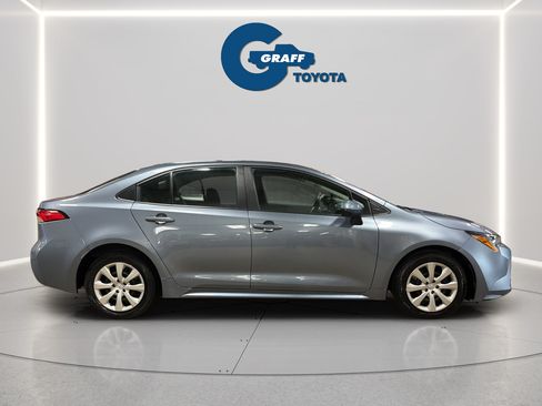 Used 2024 Toyota Corolla LE FWD image 5