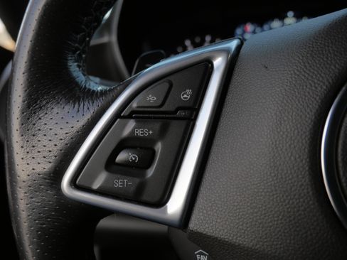 Used 2019 Chevrolet Camaro SS image 28