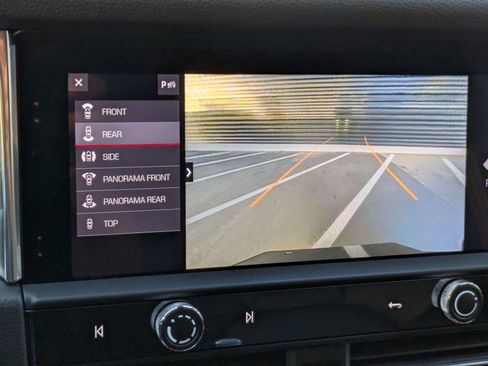 Certified 2026 Porsche Macan image 21