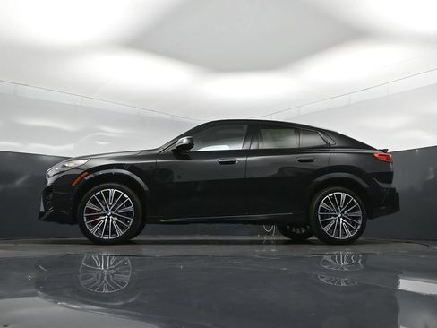 New 2026 BMW X2 xDrive28i w/ Technology Package AWD/4WD image 39