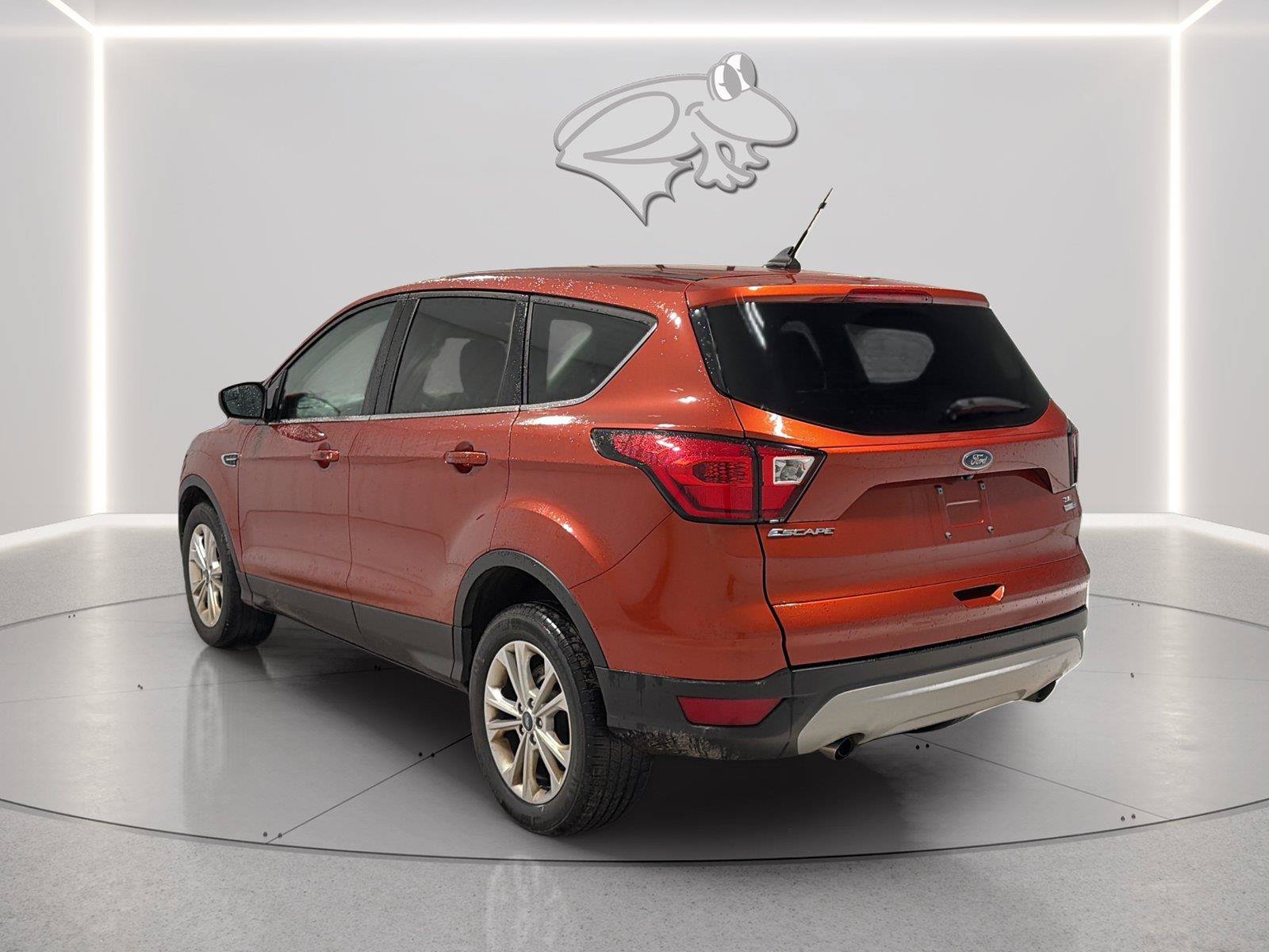 Used 2019 Ford Escape SE AWD/4WD image 3