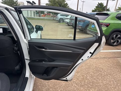 Used 2025 Toyota Camry LE FWD image 17
