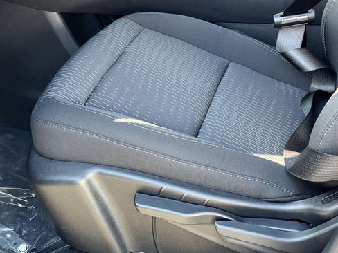 New 2025 Chevrolet Equinox LT w/ Safety and Technology Package image 8