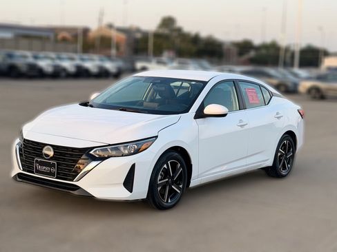 Certified 2025 Nissan Sentra SV FWD image 3