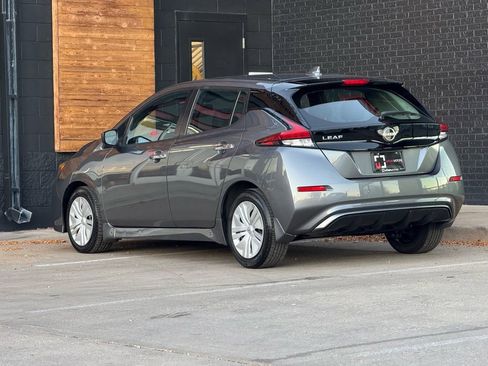 Used 2023 Nissan Leaf S image 14