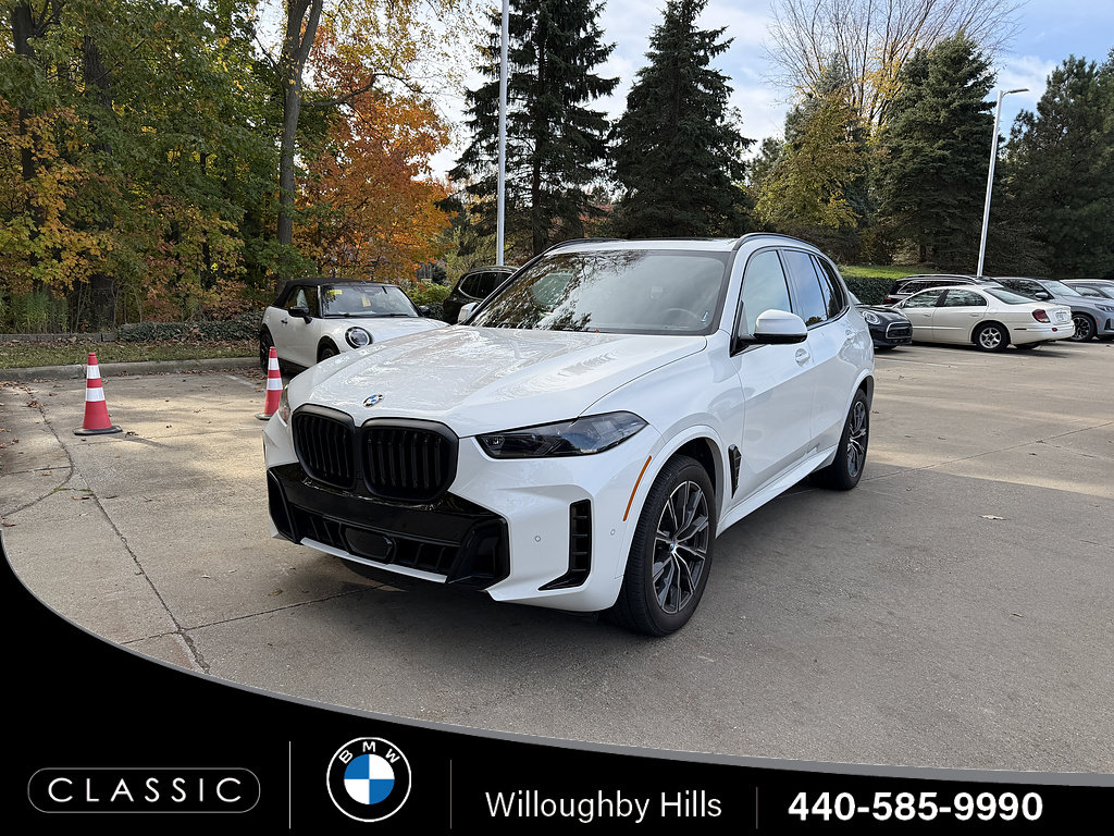 Used 2024 BMW X5 xDrive40i w/ M Sport Package AWD/4WD image 1
