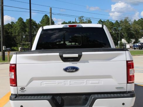 Used 2018 Ford F150 XLT w/ Equipment Group 302A Luxury AWD/4WD image 4