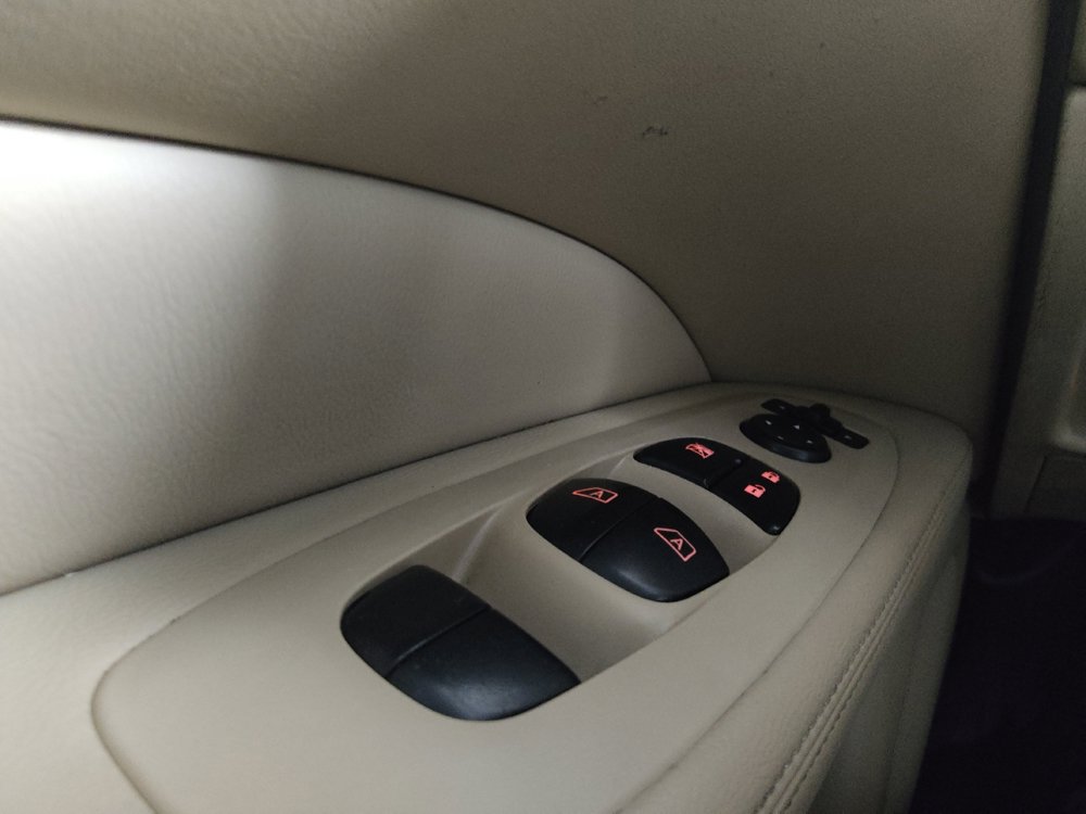 Used 2018 Nissan Pathfinder Platinum FWD image 27