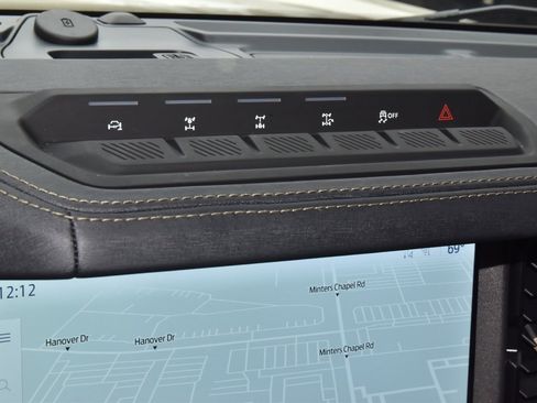 Certified 2025 Ford Bronco Badlands image 28