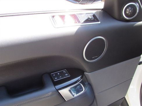Used 2020 Land Rover Range Rover Sport HSE AWD/4WD image 24