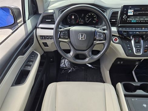 Certified 2025 Honda Odyssey EX-L image 12