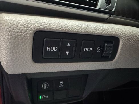 Used 2018 Honda Accord Touring image 15