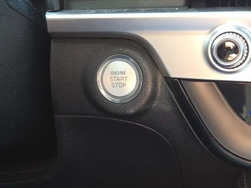 Used 2023 Kia Telluride EX w/ EX Captain's Chair Package image 48