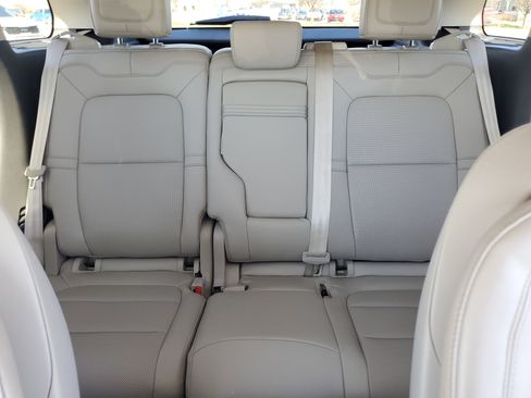 Used 2023 Lincoln Corsair AWD w/ Equipment Group 101A image 19