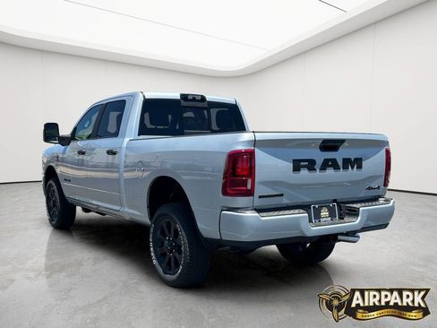 New 2026 RAM 2500 Big Horn AWD/4WD image 6
