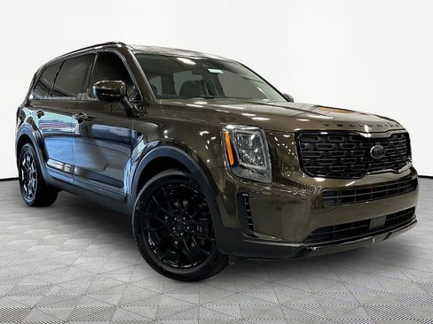 Used 2021 Kia Telluride EX w/ EX Premium Package AWD/4WD image 3