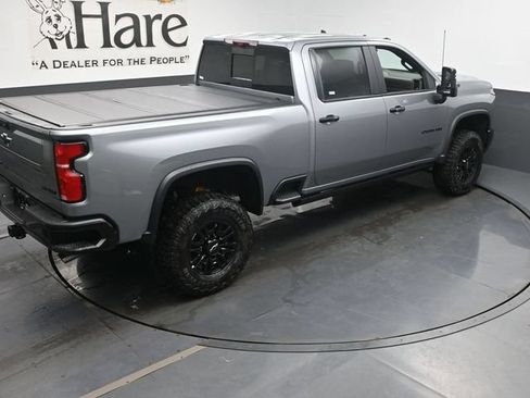 New 2026 Chevrolet Silverado 2500 ZR2 w/ LPO, Dark Essentials Package AWD/4WD image 18