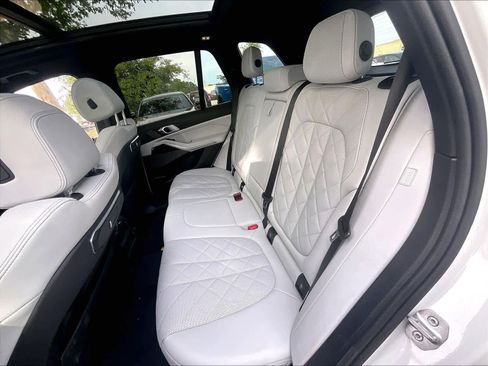 Used 2024 BMW X5 xDrive50e w/ Premium Package image 27