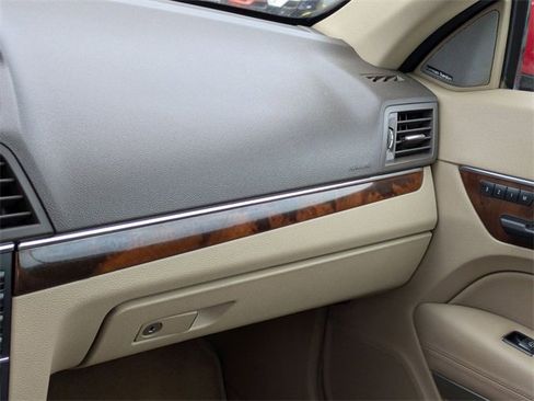 Used 2011 Mercedes-Benz E 550 Cabriolet image 21