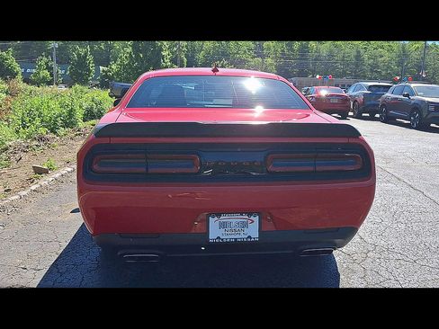 Used 2016 Dodge Challenger R/T Scat Pack RWD image 6