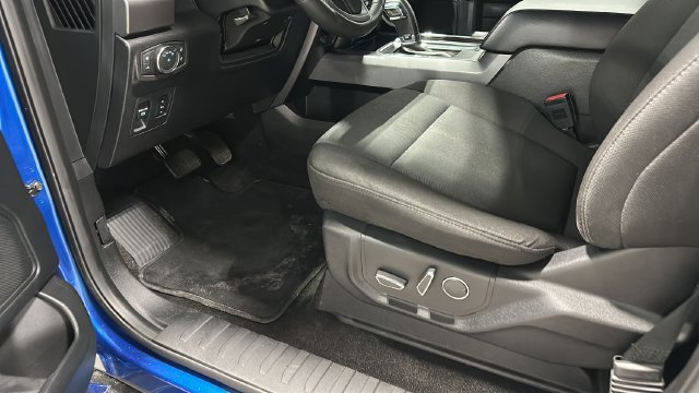 Used 2018 Ford F150 XLT w/ Equipment Group 302A Luxury AWD/4WD image 7