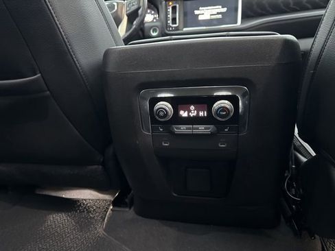 Used 2022 GMC Yukon Denali image 21