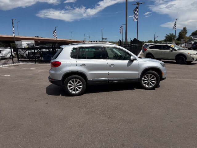 Used 2017 Volkswagen Tiguan Wolfsburg Edition AWD/4WD image 14