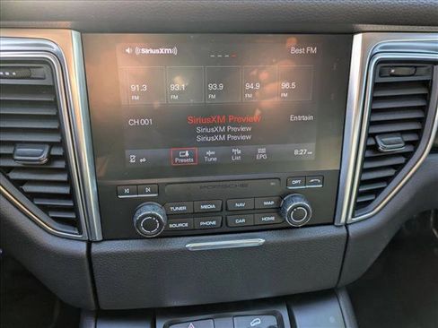 Used 2018 Porsche Macan Sport Edition image 13