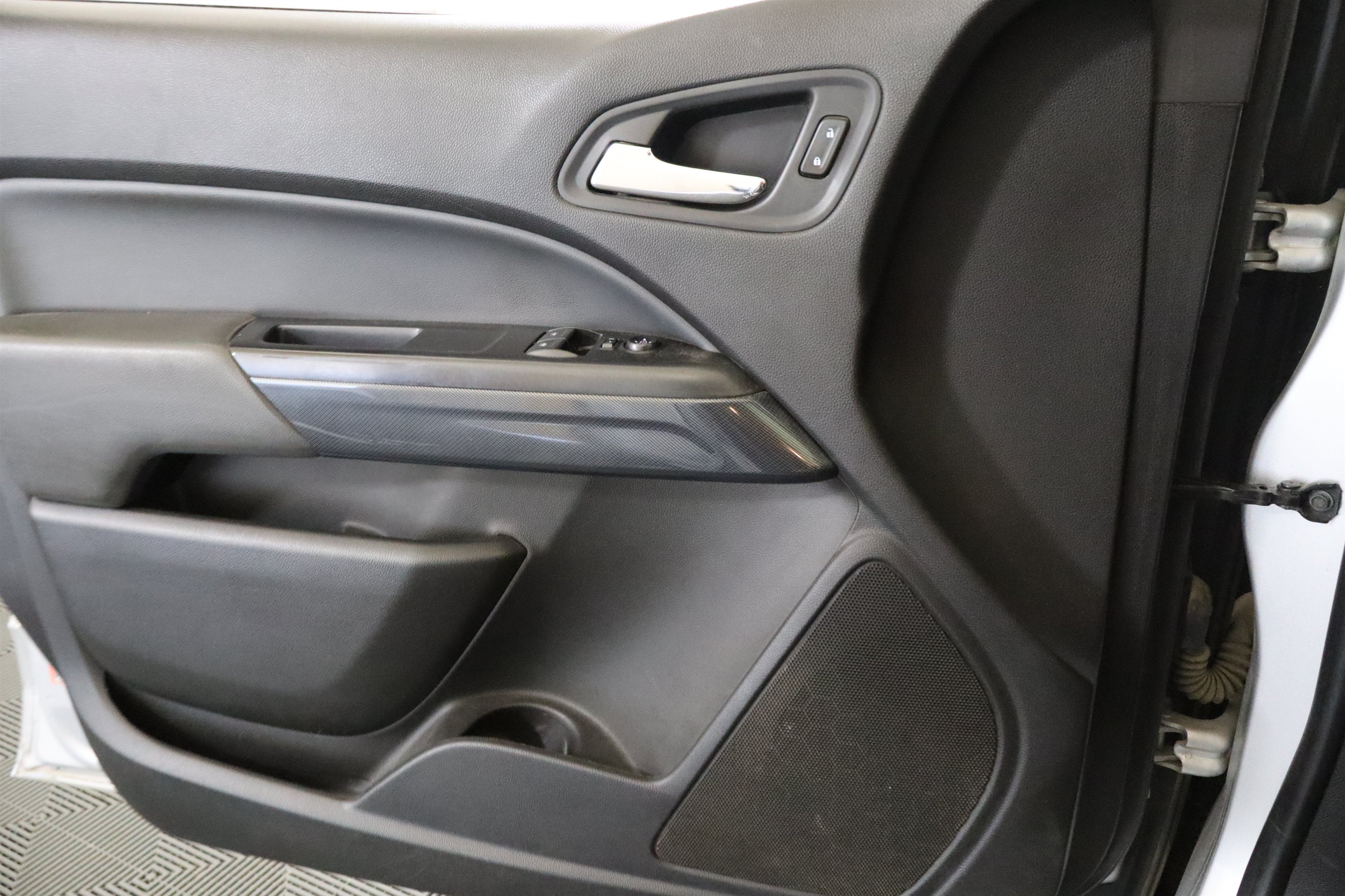 Used 2018 Chevrolet Colorado Z71 AWD/4WD image 33
