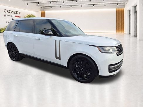 Used 2024 Land Rover Range Rover Long Wheelbase SE AWD/4WD image 2