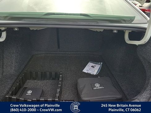 Certified 2023 Volkswagen Jetta SE w/ Panoramic Sunroof Package FWD image 52