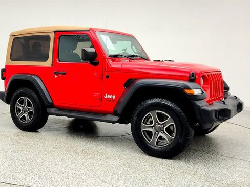 Used 2019 Jeep Wrangler Sport image 3