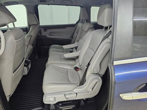 Used 2018 Honda Odyssey EX-L image 3