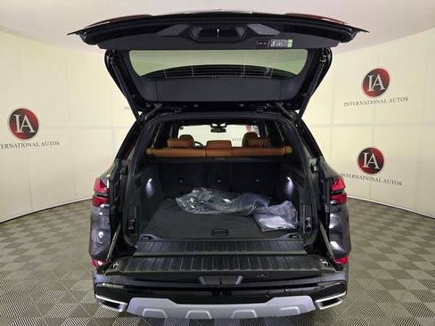 New 2026 BMW X5 xDrive40i w/ Premium Package image 8