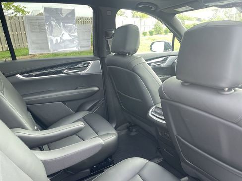 Certified 2024 Cadillac XT6 Premium Luxury w/ LPO, Floor Liner Package AWD/4WD image 43