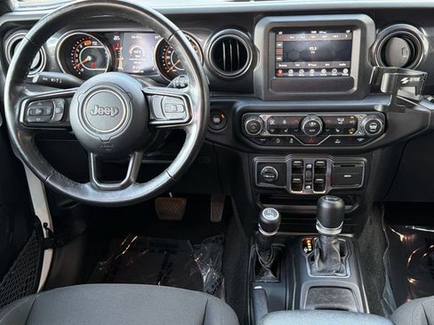 Used 2022 Jeep Wrangler Unlimited Sport AWD/4WD image 25