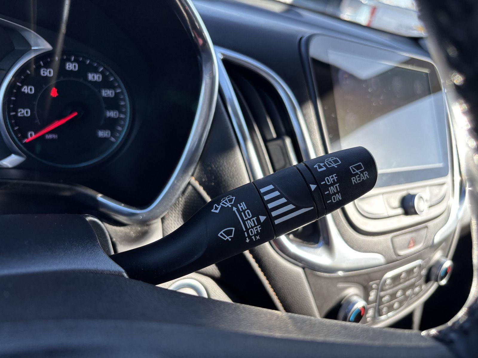 Used 2019 Chevrolet Equinox Premier FWD image 29
