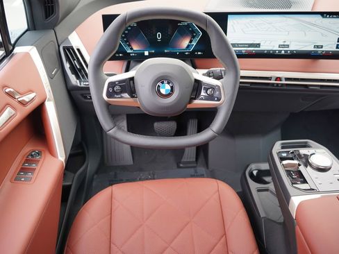 New 2026 BMW iX xDrive45 w/ Premium Package image 15