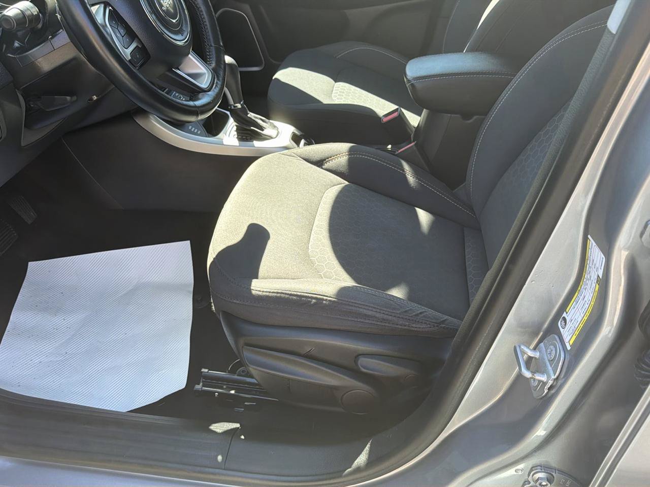 Used 2019 Jeep Compass Sport w/ Cold Weather Group AWD/4WD image 16