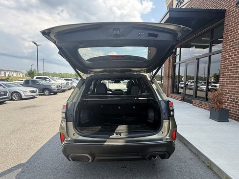 Used 2025 Subaru Forester Limited w/ Popular Package #1 AWD/4WD image 12
