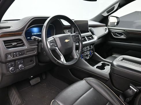 Used 2024 Chevrolet Tahoe Premier AWD/4WD image 11