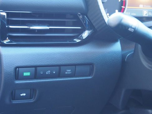 Used 2024 Nissan Sentra SR w/ SR Premium Package image 20