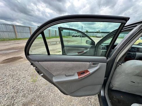 Used 2007 Toyota Corolla CE FWD image 24