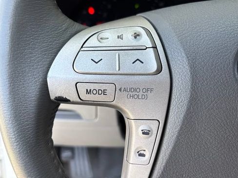 Used 2007 Toyota Camry XLE FWD image 14