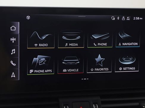 Used 2022 Audi SQ5 Premium image 31